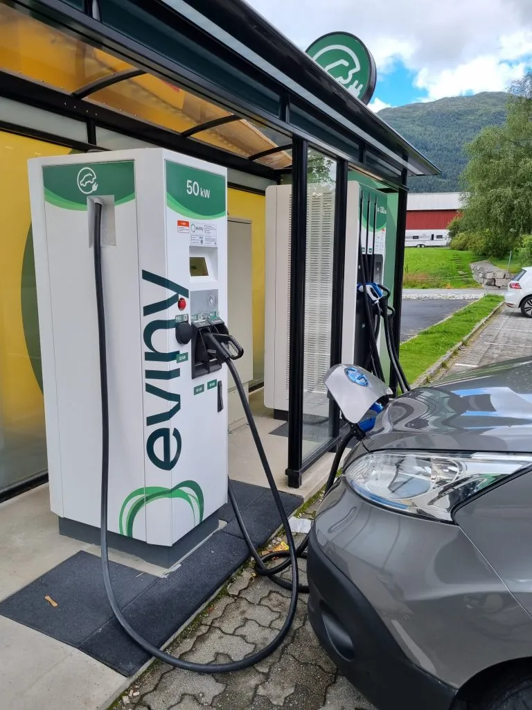 20220805 171528 1 768x1024